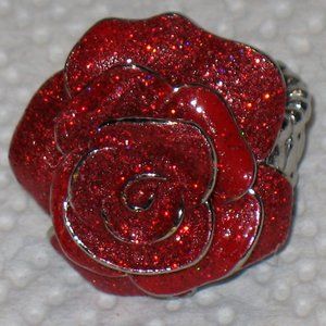 Willabee and ward  stunning red rose ring